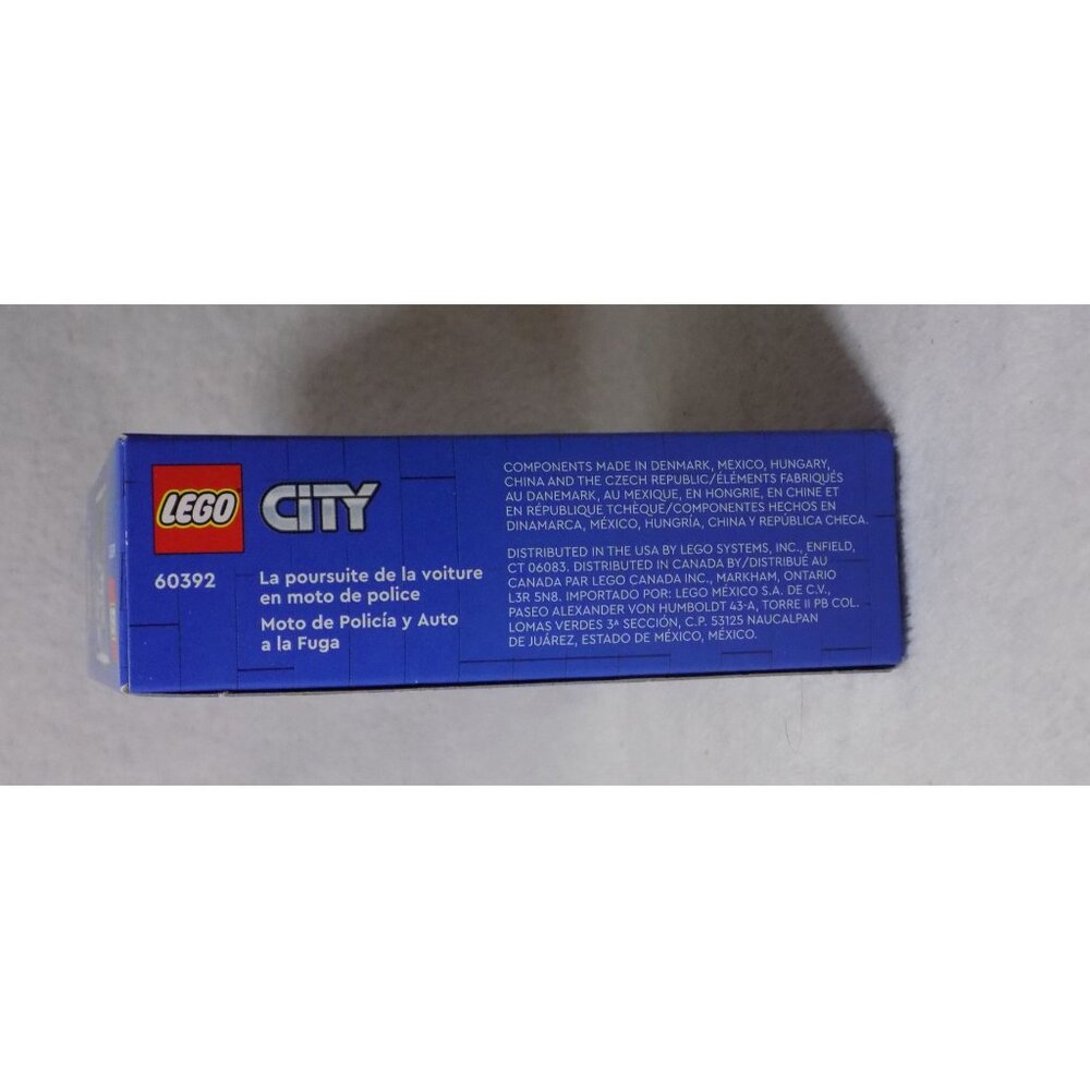 LEGO City Police Bike Car Chase Set with Toy Motorbike 60392 - Picture 3 of 7